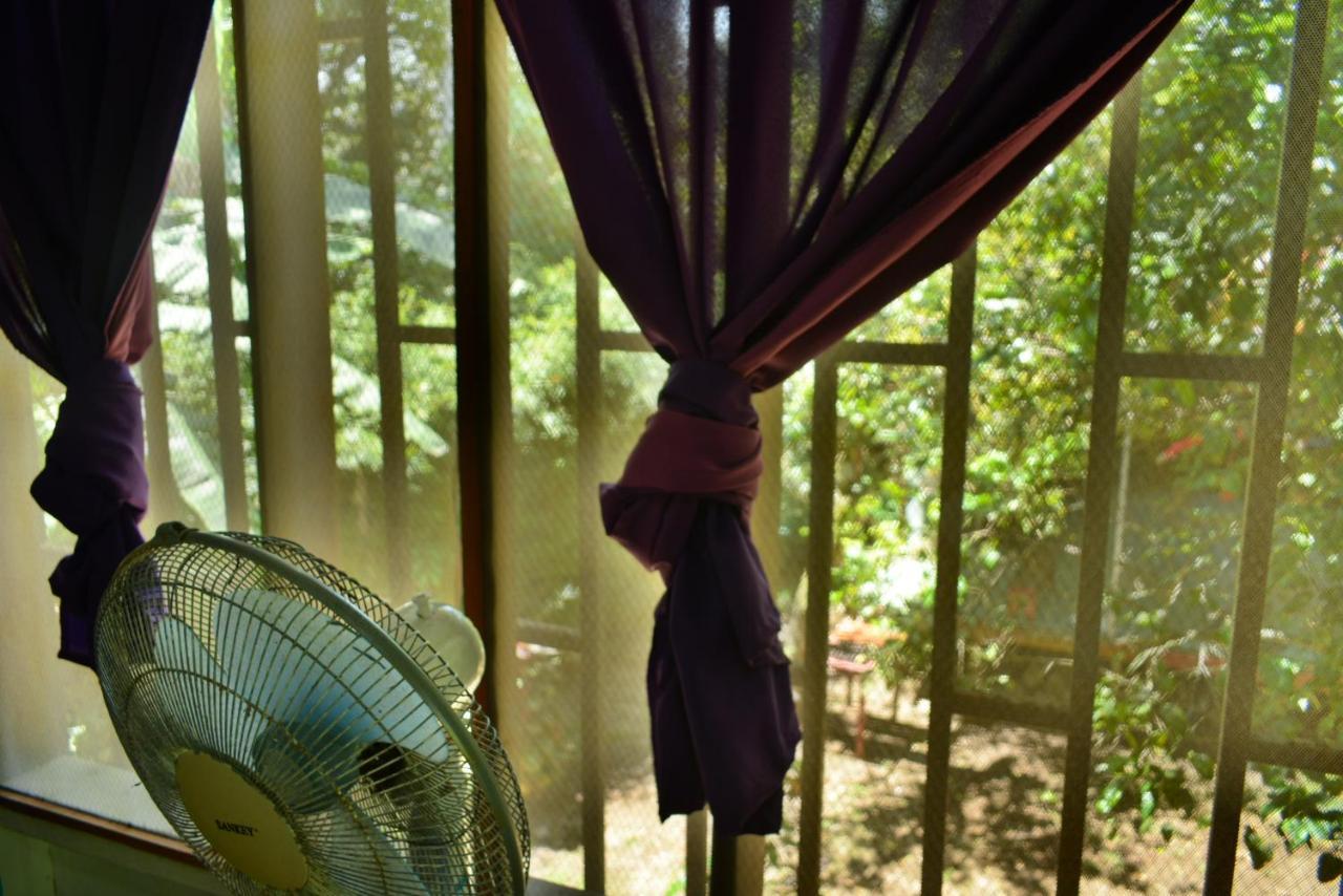 Cabinas Carol Pavones  Ngoại thất bức ảnh